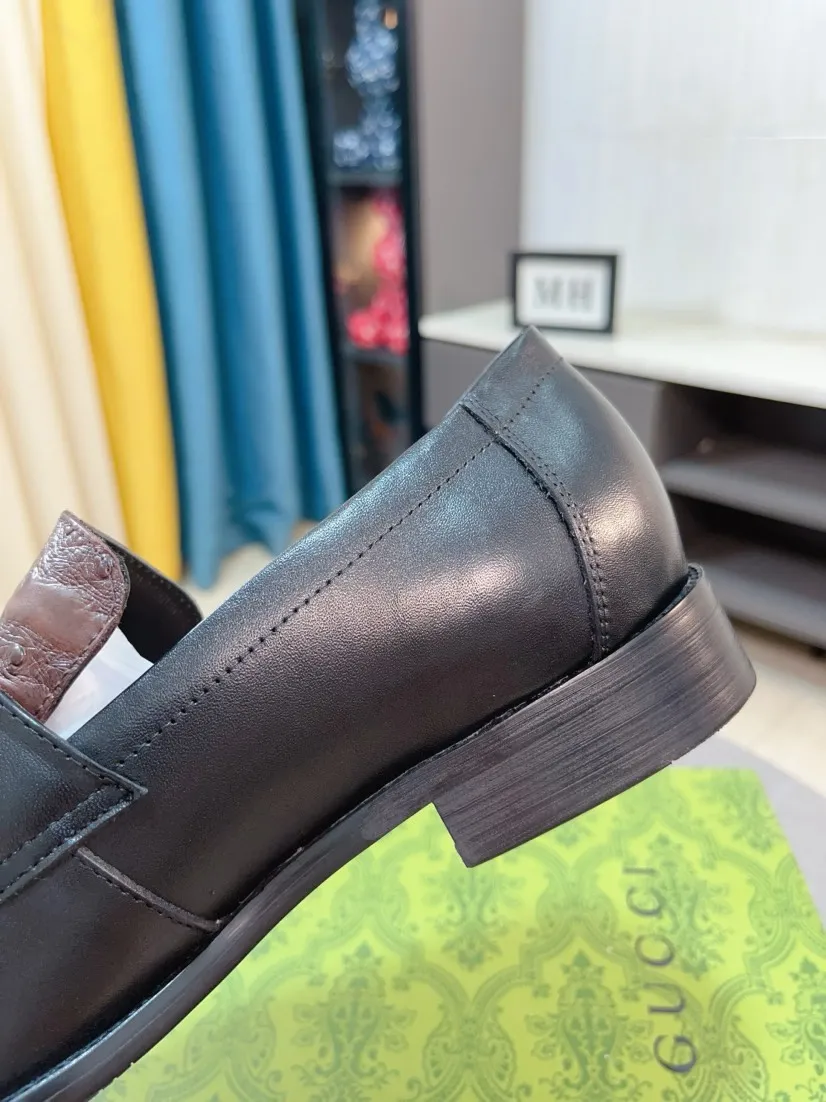 Men's shoes 💰500🌹🌹[GUCCI Gucci] A new style of formal men's leather shoes is coming ~ The original quality upper is made of Italian cowhide➕The leather is soft and delicate, comfortable and soft. The top layer of genuine leather, rubber wear-resistant outsole, the shoe shape is dignified and domineering, and the luxury charm is not concealed! The natural and free nouveau riche leads the trend. Code number: 38-44